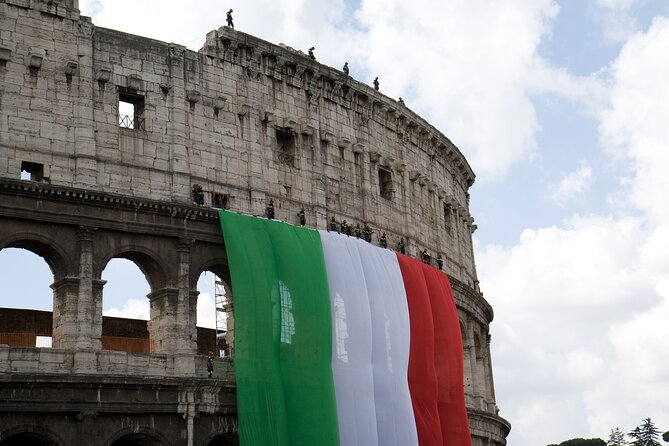 Rome: Colosseum Express Tour with Forum & Palatine Access - The Guide, the Headsets, and Gladiator-Game Storytelling
