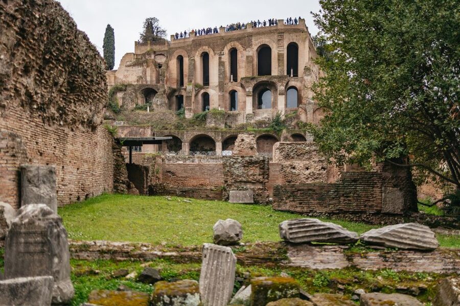 Rome: Colosseum,Forum & Palatine Tour + Optional Arena Floor - Price and logistics: what your $45 buys (and what to plan for)