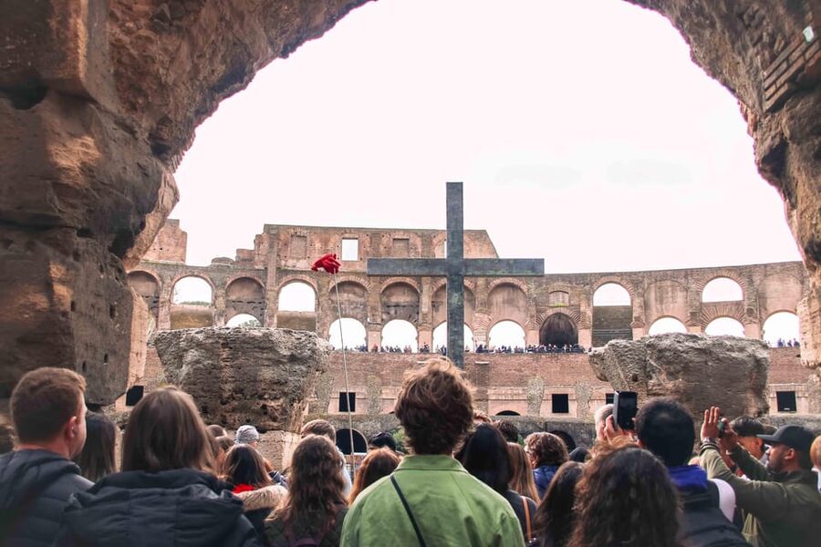 Rome: Colosseum & Forum with Audio Guide App -Optional Arena - Who Should Book This Colosseum, Forum & Palatine Hill Audio Tour?