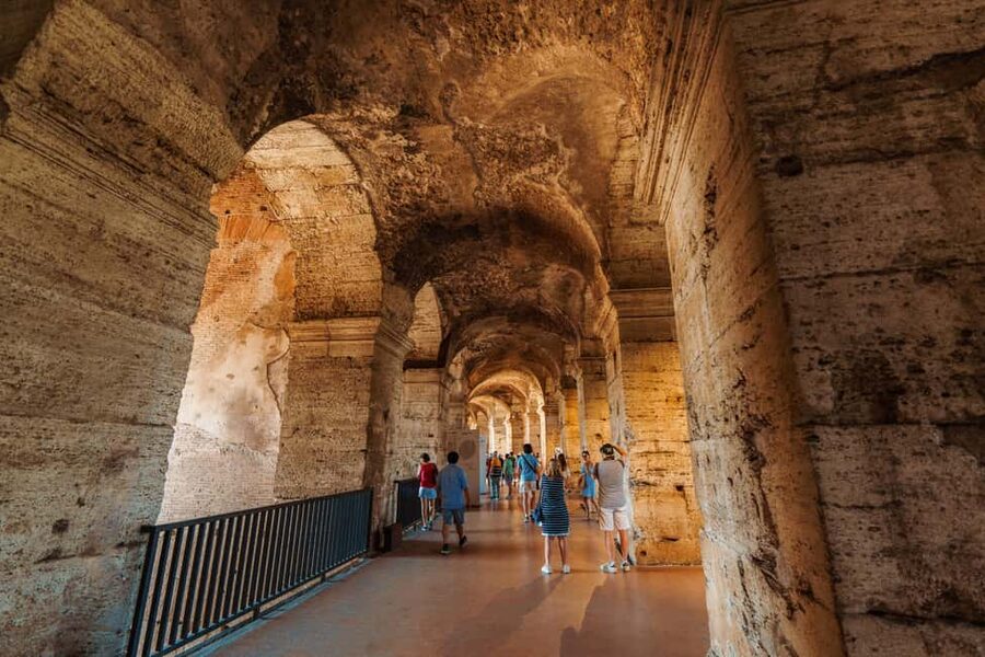 Rome: Colosseum, Palatine Hill, and Forum Guided Experience - Practical Tips That Make the Day Run Smooth
