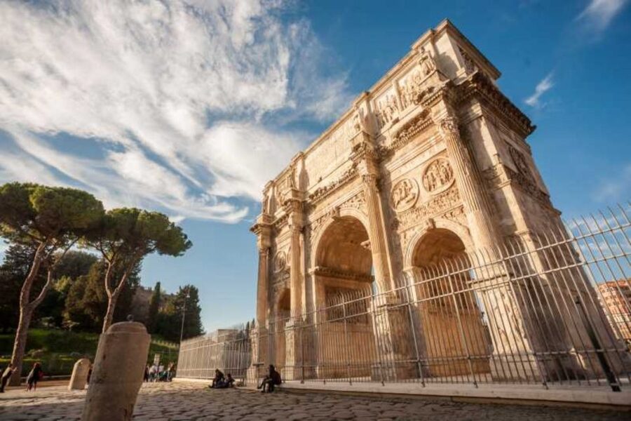 Rome: Colosseum, Palatine & Roman Forum Tour w/Entry Ticket - The Guide + Headsets: How You Get the Story Fast