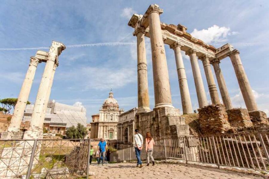 Rome: Colosseum, Palatine & Roman Forum Tour w/Entry Ticket - From the Colosseum to the Forum: Tickets Included, Guide Time Ends