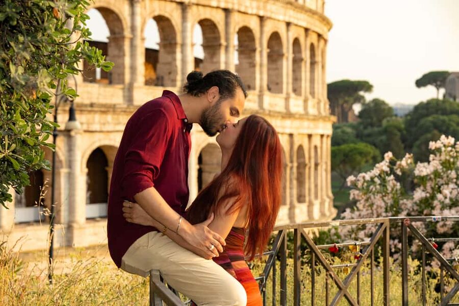 Rome: Colosseum Photoshoot – Private Session - Where you meet and how to get oriented fast
