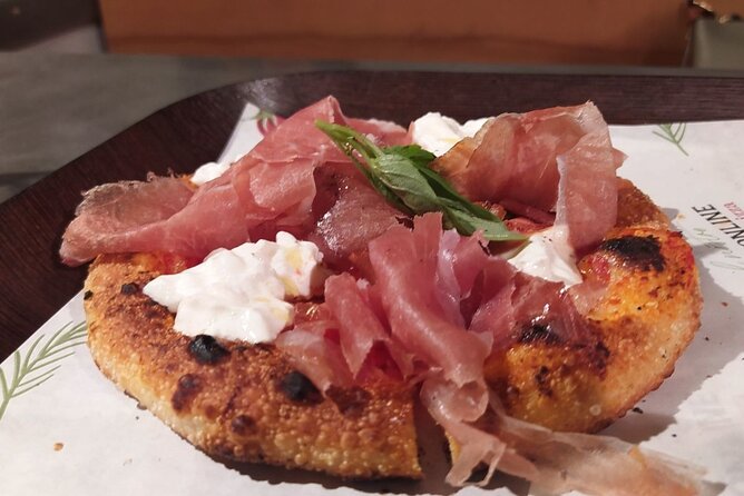 Rome Colosseum: Pizza & Aperitivo Food Tour at Sunset - Drinks and tastings: why this is enough food for dinner