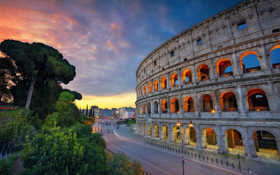 Rome: Colosseum, Roman Forum, and Palatine Hill - Entering the Colosseum: more than a bucket-list photo