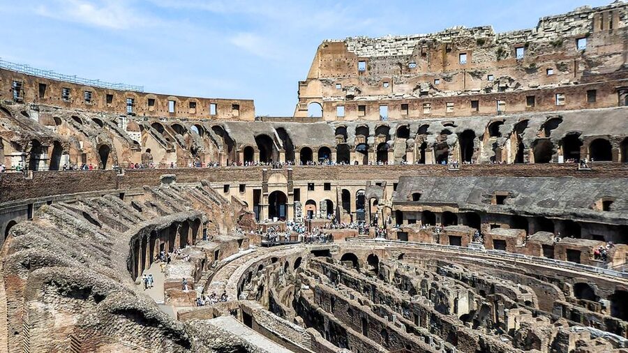 Rome: Colosseum, Roman Forum & Palatine Guided Tour - Entering The Colosseum Area With a Real Game Plan