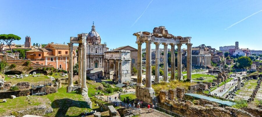Rome: Colosseum, Roman Forum & Palatine Guided Tour - Colosseum Time: How Gladiators Fit Into the City