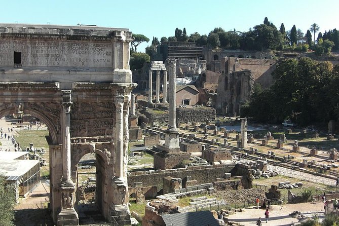Rome: Colosseum, Roman Forum & Palatine Hill Guided Tour - Palatine Hill: birthplace myths plus real-world imperial palaces
