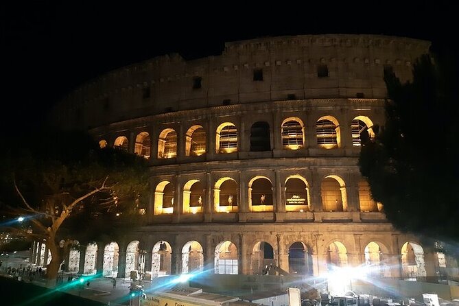 Rome: Colosseum Tour by Night with Arena & Underground - VR at the start: useful context or annoying tech?