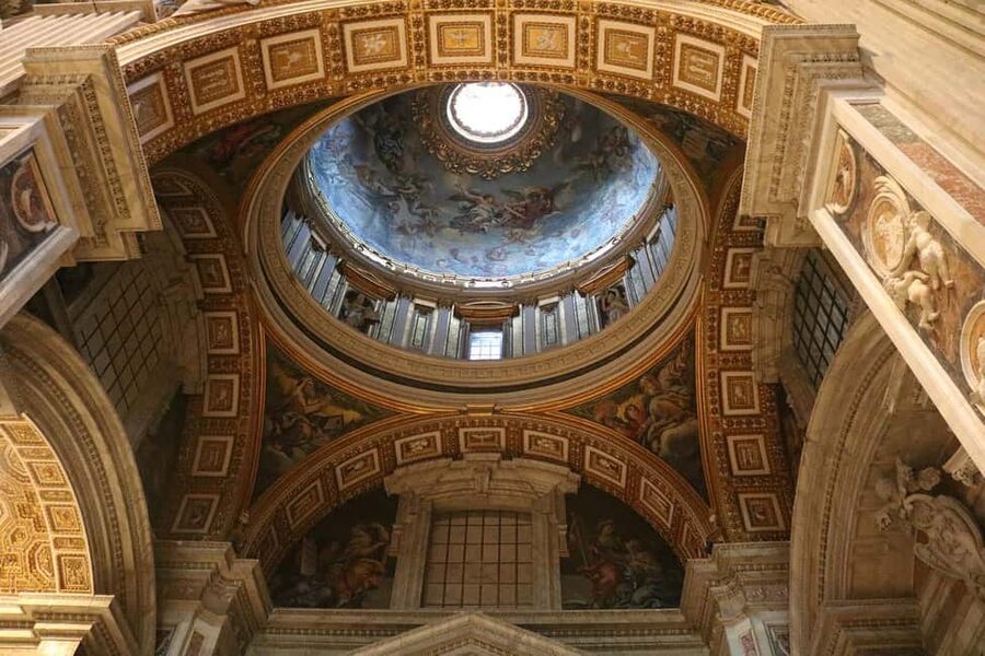 Rome: Complete Tour of St. Peter's Basilica & Dome's Access - What you’ll see in the dome area: mosaics and stucco details