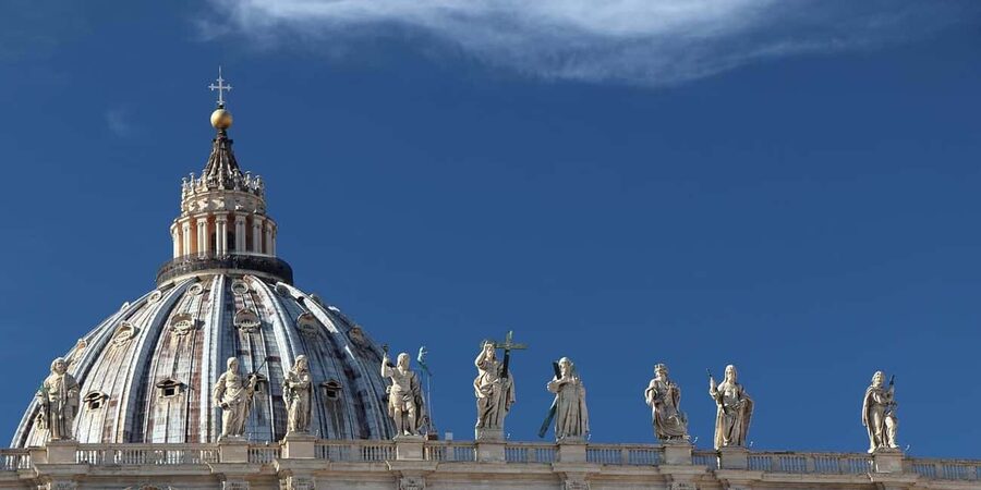 Rome: Complete Tour of St. Peter's Basilica & Dome's Access - Meeting at C.I.S. Tours: where to go before the gates open