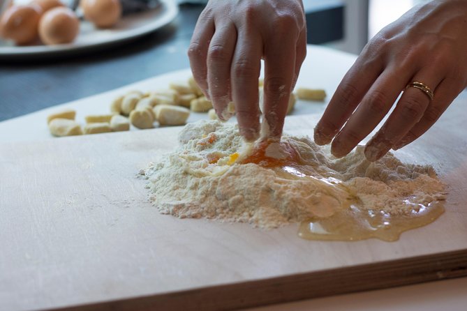 Rome Cooking Class: Gelato and Fettuccine Small Group Experience - Small group size: why max 14 matters for beginners