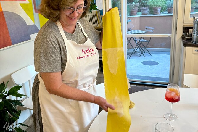 Rome : Cooking Class in a Real Roman Home in Trastevere - Why a Trastevere home kitchen beats the big cooking-school model
