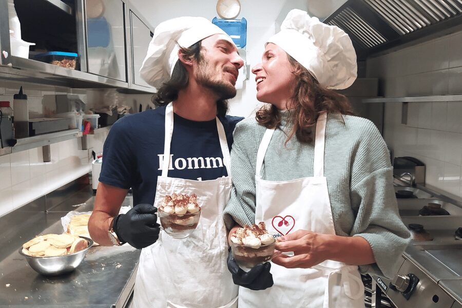 Rome cooking: Gelato & Tiramisu with savoiardi Baking class - Who should book this gelato sorbet and tiramisù class