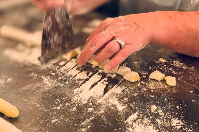 Rome Cooking: Pasta & Tiramisu Making, Free-Flowing Fine Wine - Who should book this Rome pasta and tiramisu class