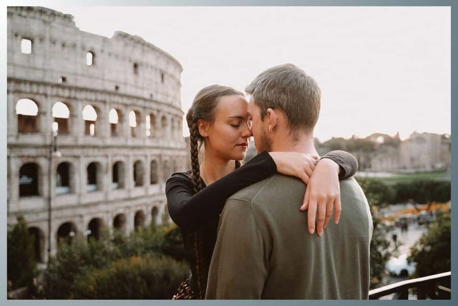 Rome: Couple Photoshoot – Iconic & Romantic - The Photographer’s Style: Candid, Relaxed, and Actually Romantic