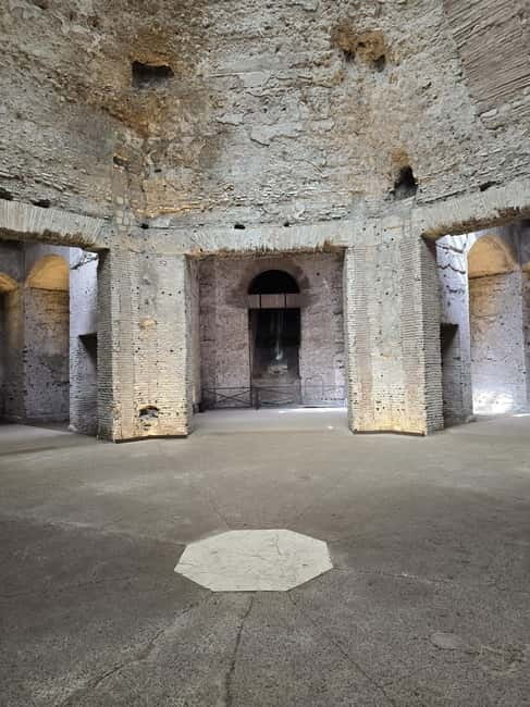Rome: Domus Aurea Guided Tour with VR Experience - Starting point at Via delle Terme di Tito: don’t arrive late