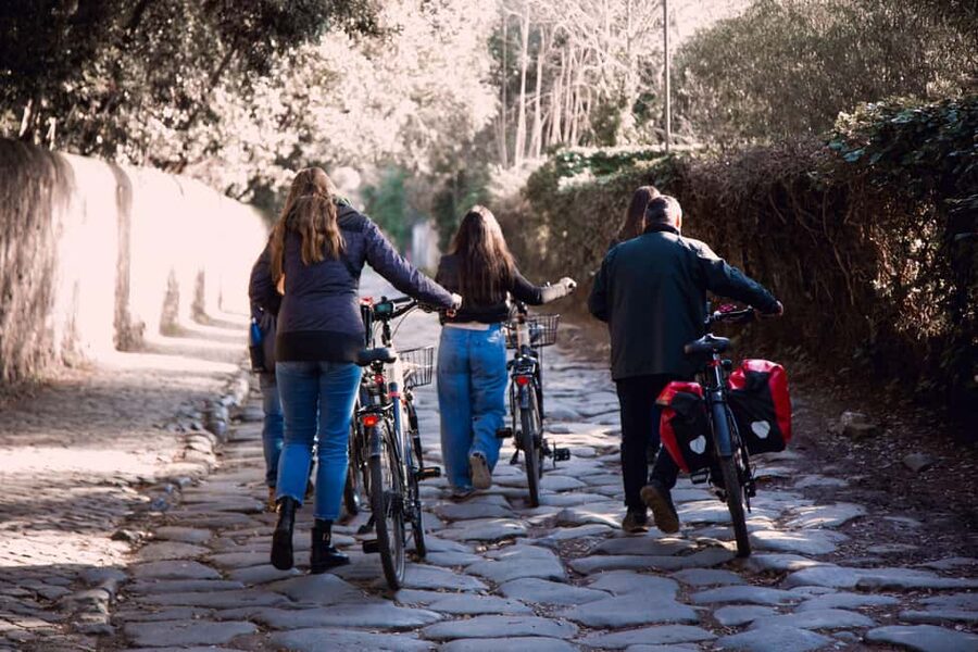 Rome: E-Bike Tour of Appia Antica, Aqueducts, and Caffarella - Caracalla Baths, Porta San Sebastiano, and the Rome you bike past