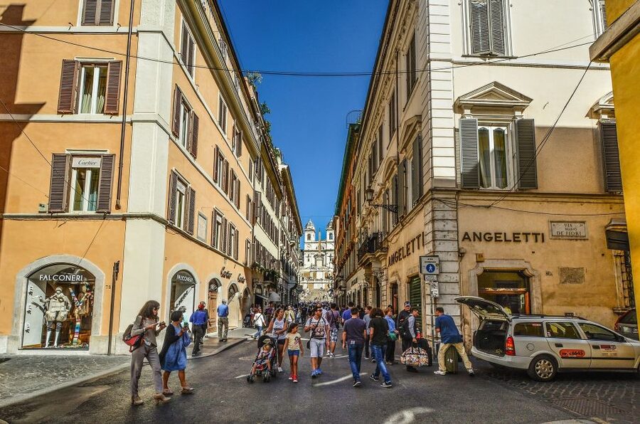 Rome: Early Morning Sightseeing and Piazzas with Breakfast - Piazza Navona and Campo de’ Fiori: Marble Meets Morning Market Life