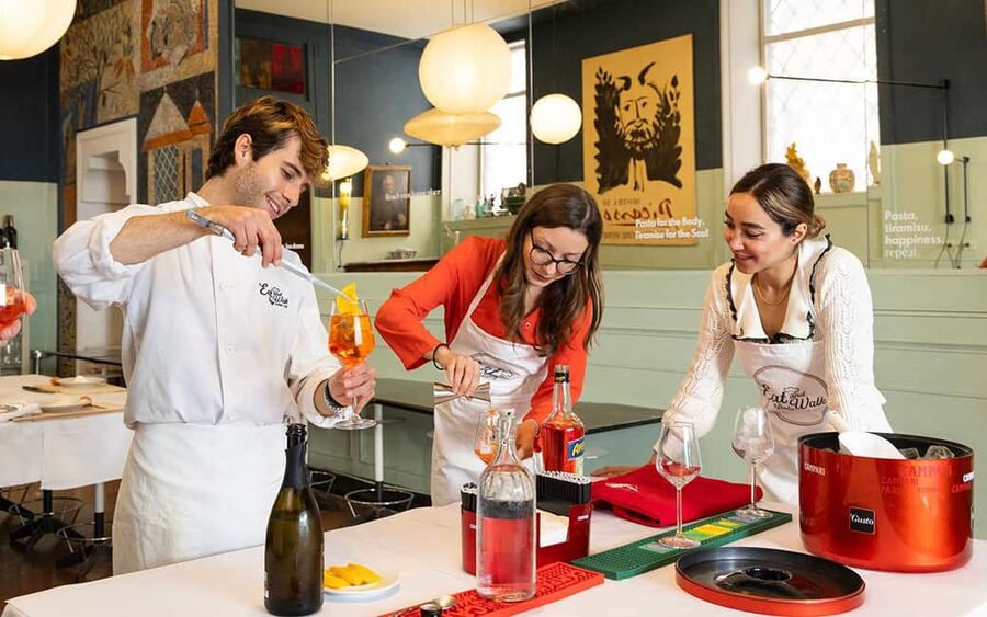 Rome: Enjoy Spritz and Pasta Making in Piazza Navona - Sauce Time in Rome: Pomodoro and Basil Pesto Pairings That Make It Click