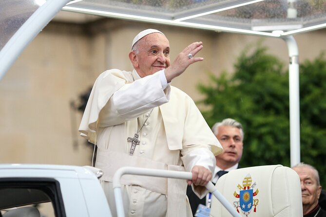 Rome: Escorted Papal Audience Experience with Entry Ticket - Wednesday Morning at St. Peter’s Square: The Real Payoff