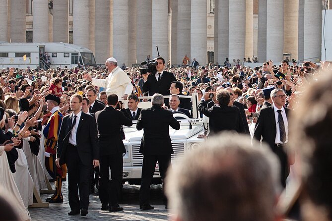 Rome: Escorted Papal Audience Experience with Entry Ticket - St. Peter’s Square Walk and Bernini’s Twin Colonnades