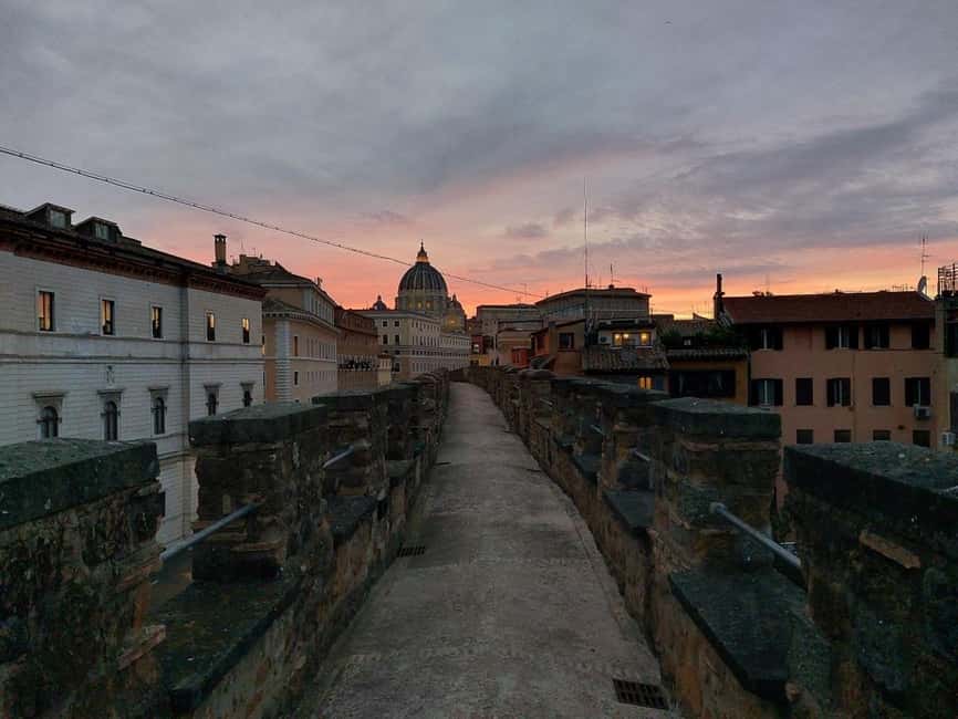 Rome: Evening Tour of Passetto di Borgo and Audio Guide App - Where you meet and how the tour flows into Piazza della Città Leonina