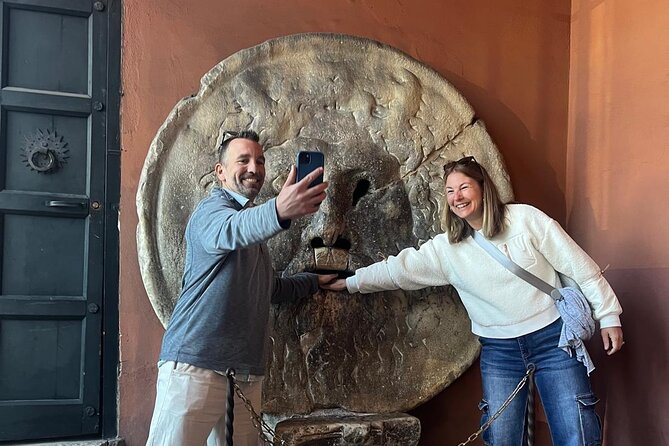 Rome: Explore Top Attractions by Exclusive Golf Cart Tour - Trevi Fountain and Piazza Navona: icons plus street-life energy