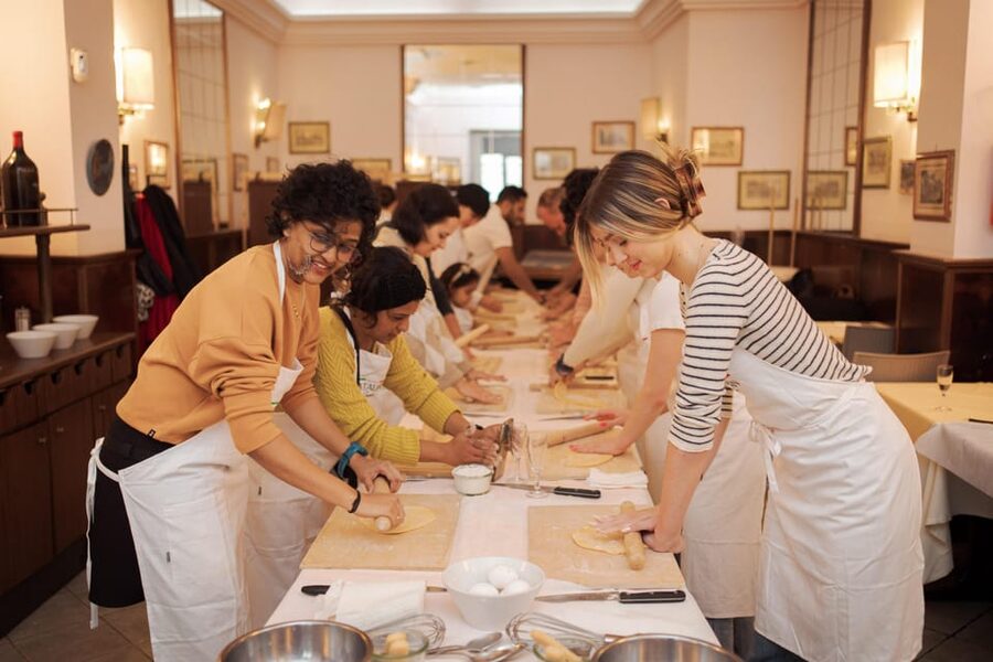 Rome: Fettuccine Pasta Cooking Class in Rome's City Center - Piazza Navona is the ingredient you can’t buy