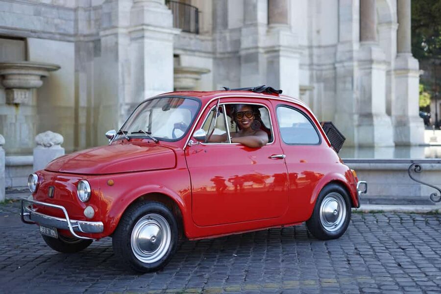 Rome: Fiat 500 Experience with Gelato and Photos - Colosseum Photo Stop: Quick Time, Big Payoff