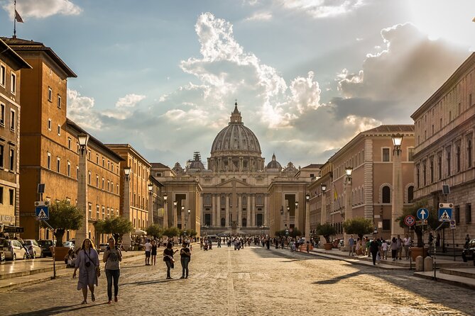 Rome Fiumicino Airport Transfer in Luxury Private Transportation - What the drivers are like (and why that matters)