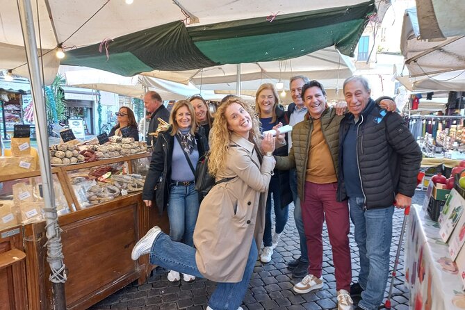 Rome Food Tasting Tour in Trastevere - Piazza Navona Stop: Start in a Classic Roman Square