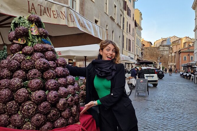 Rome Food Tour: Campo de' Fiori, Ghetto, Trastevere Winner 2024 - Entering Campo de’ Fiori: market energy and what to look for