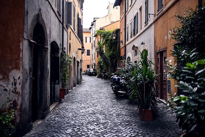 Rome Food Tour in the Historic Centre with 8+ Food Tastings - Walking Pace, Group Size, and Price Value at $118.51