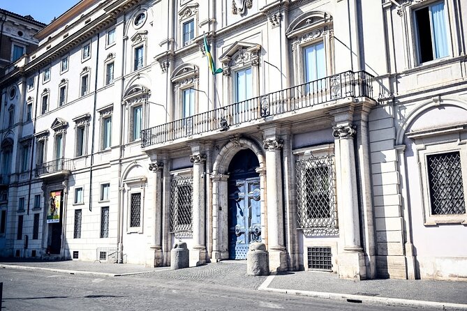 Rome Food Tour in the Historic Centre with 8+ Food Tastings - Guides Who Make the Stories Click: Massimiliano, Rocio, Luda, and More