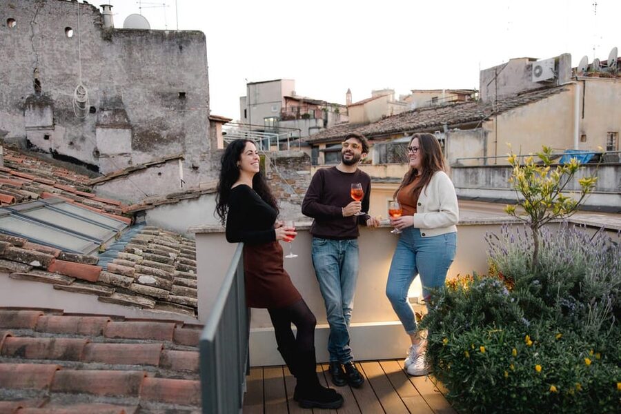 Rome: Food Tour of the Historic Center with Rooftop Spritz - Centro Storico street food: fried cod and a wine pairing that keeps it classic