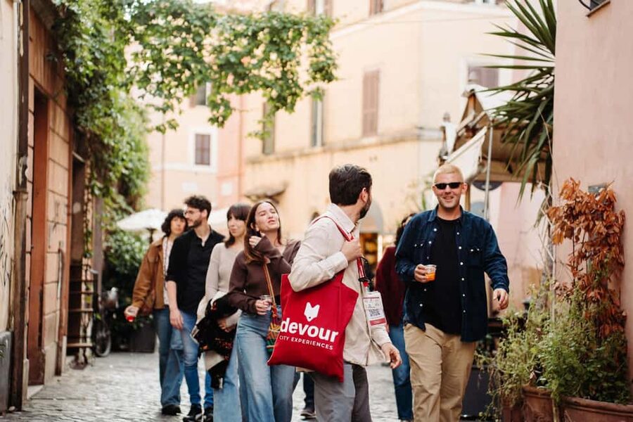 Rome Food Tour: Trastevere Aperitivo, Wine & Pasta Dinner - Aperitivo at an enoteca: prosecco plus the Roman snack formula