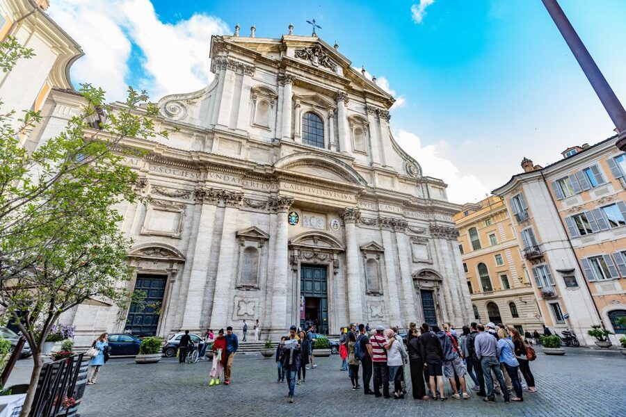 Rome: Fountains and Squares Small-Group Walking Tour - Dress code, walking pace, and what not to bring