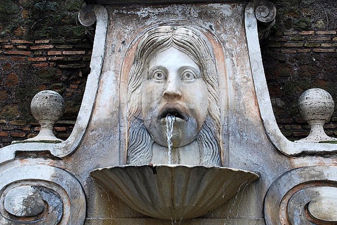Rome Fountains & Squares Walking Tour–Small Group w/ Local Expert - Getting your bearings fast: how the tour makes Rome easier