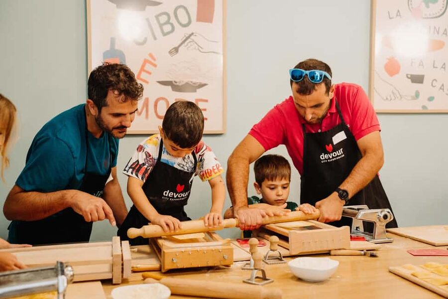 Rome: Fresh Pasta-Making Class with Wine and Gelato - Key things that make this Rome pasta class worth it