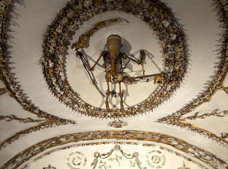 Rome: Ghosts & Bone Crypts Tours: 2 Tours, 1 Discount Ticket - Trevi Fountain to the Pantheon Area: Dark Stories in Bright Places