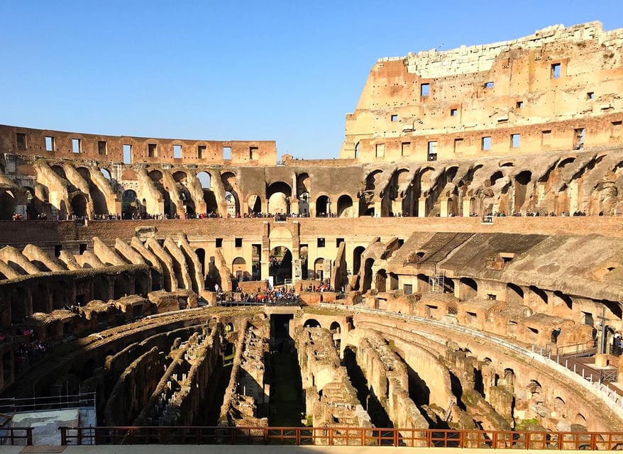 Rome: Golden Hour Expereince at the Colosseum with a Guide - Finding the meeting point, then moving fast