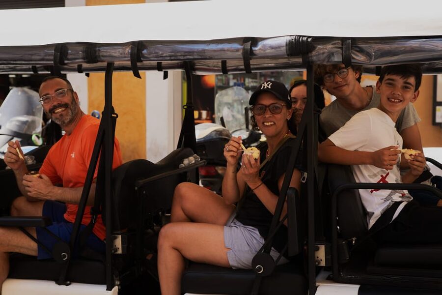 Rome: Golf Cart Big group Tour - Pantheon: a fast hit with iconic exterior views