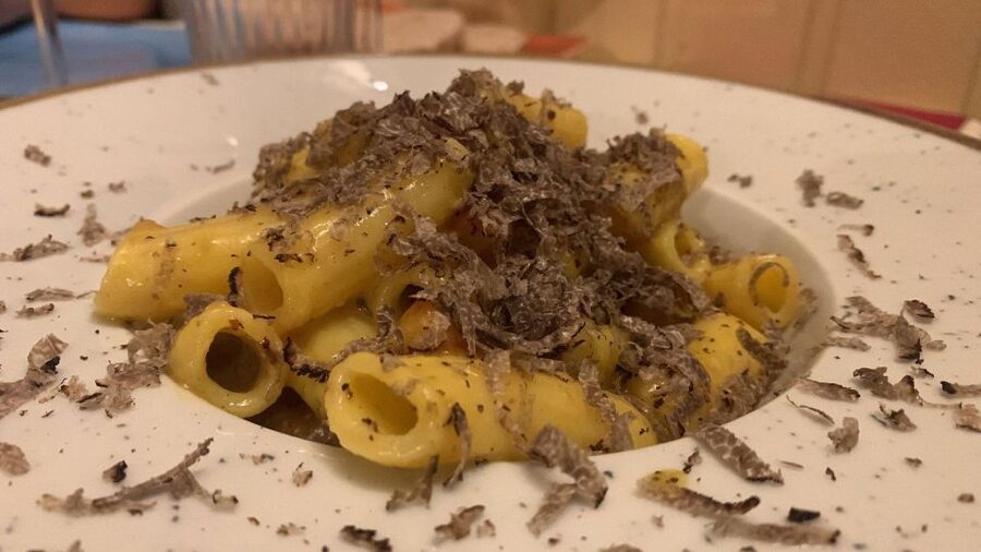 Rome: Gourmet Food Tour with Dinner & Barolo Wine - Should you book this Rome gourmet food and wine tour?