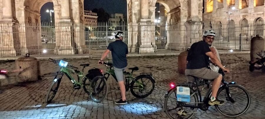Rome: Guided eBike Evening Tour with italian Aperitif - Mercati Traianei, Campidoglio, the Colosseum, and Circus Maximus