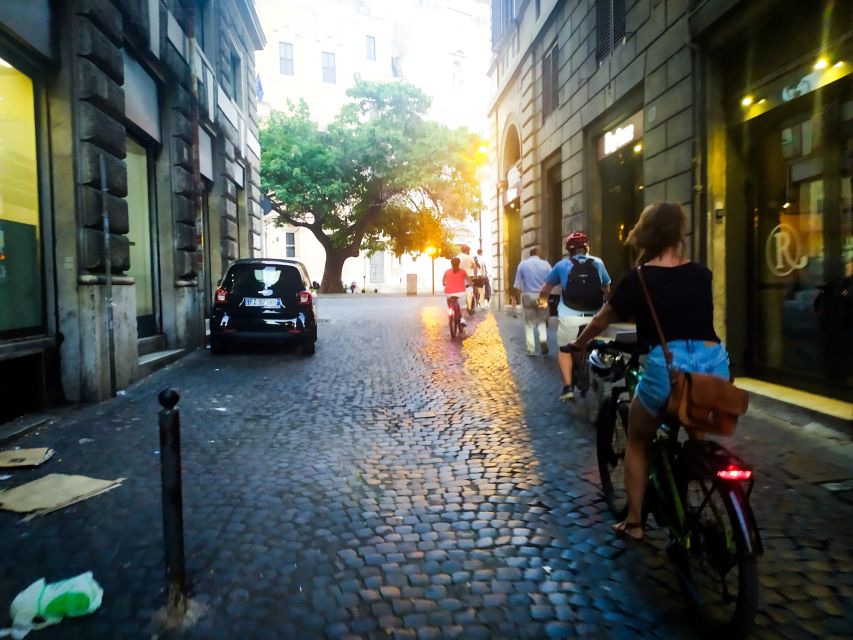 Rome :guided night e-bike tour with typical ice-cream - Quick take: what makes this night e-bike tour worth your time