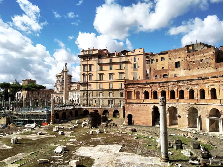 Rome: Guided outdoor tour from the Colosseum to the Imperial Fora. - Key highlights at a glance