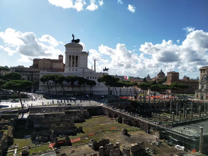 Rome: Guided outdoor tour from the Colosseum to the Imperial Fora. - Trajan’s Market and Column: A grand finish line