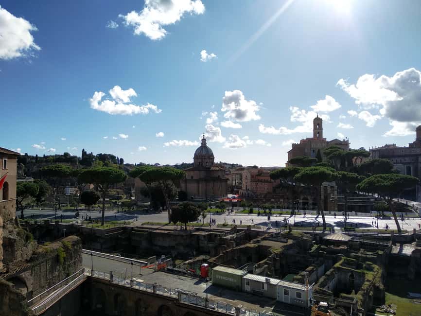 Rome: Guided outdoor tour from the Colosseum to the Imperial Fora. - The guide factor: Why Federica La Pinnis makes it click