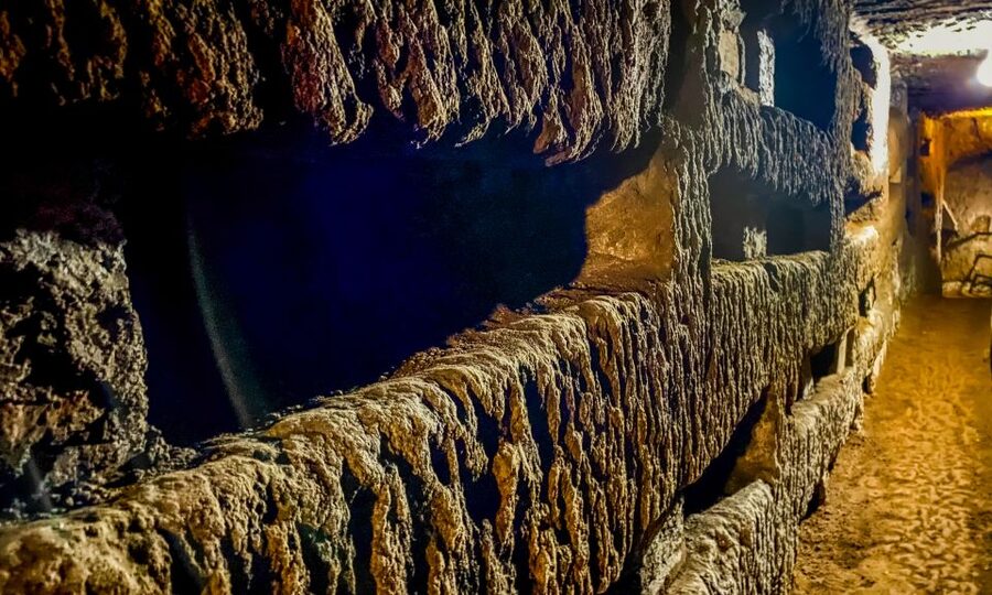 Rome: Guided Roman Catacombs Tour with Transfers - Four Levels of Burial Chambers: How the Story Unfolds as You Walk